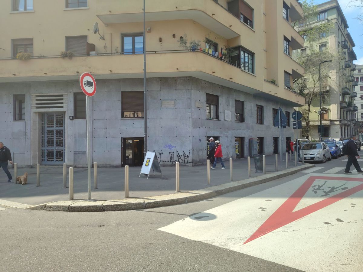 1 Negozio Piazzale Lavater Milano (Vendita mura)