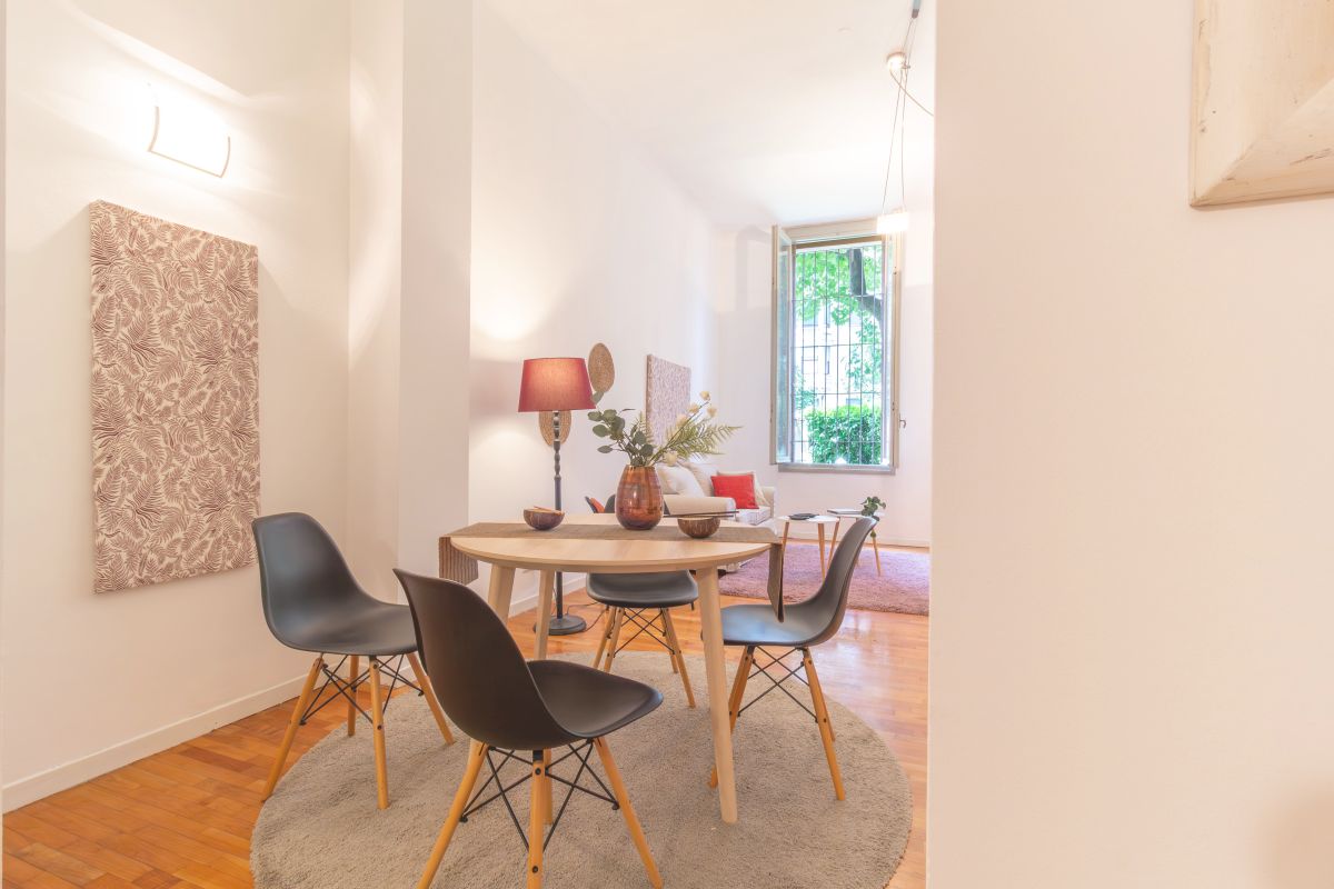12 Esclusivo trilocale di prestigio – Milano – P.ta Venezia
